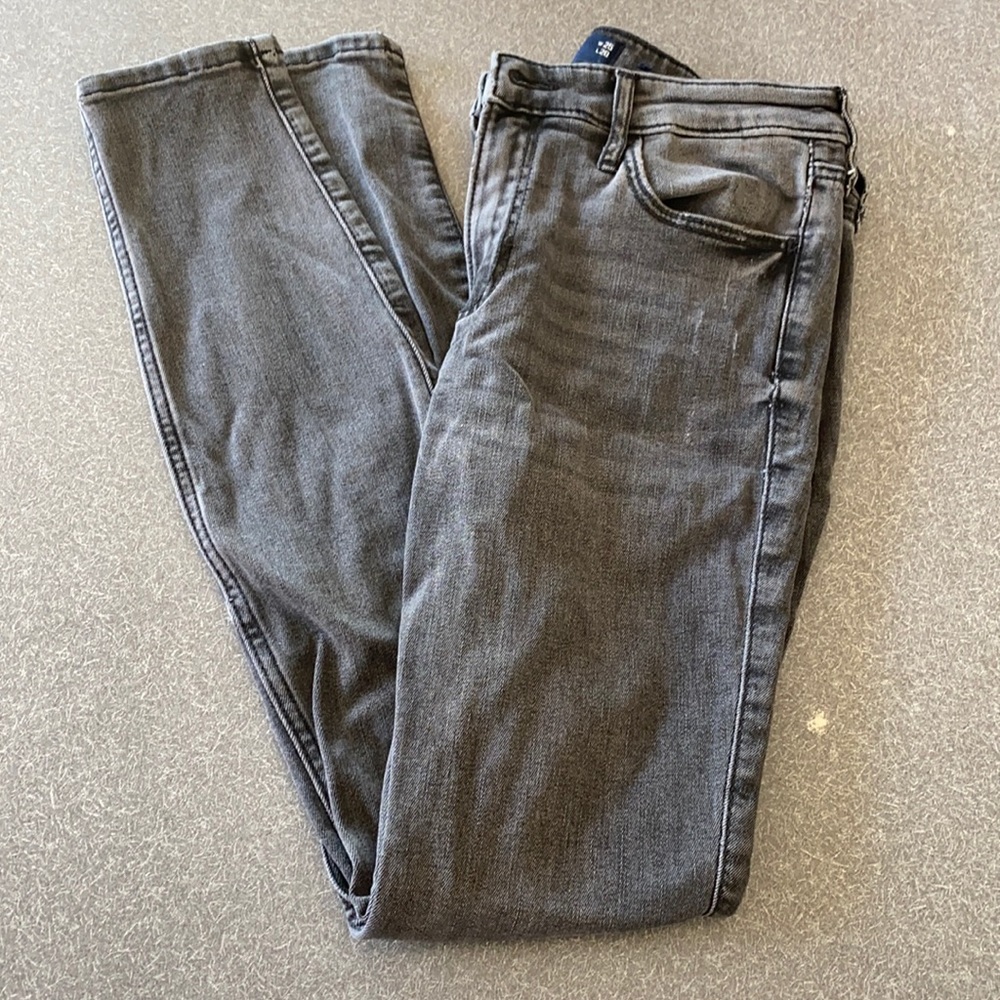 Hollister High-Rise Super Skinny Jeans